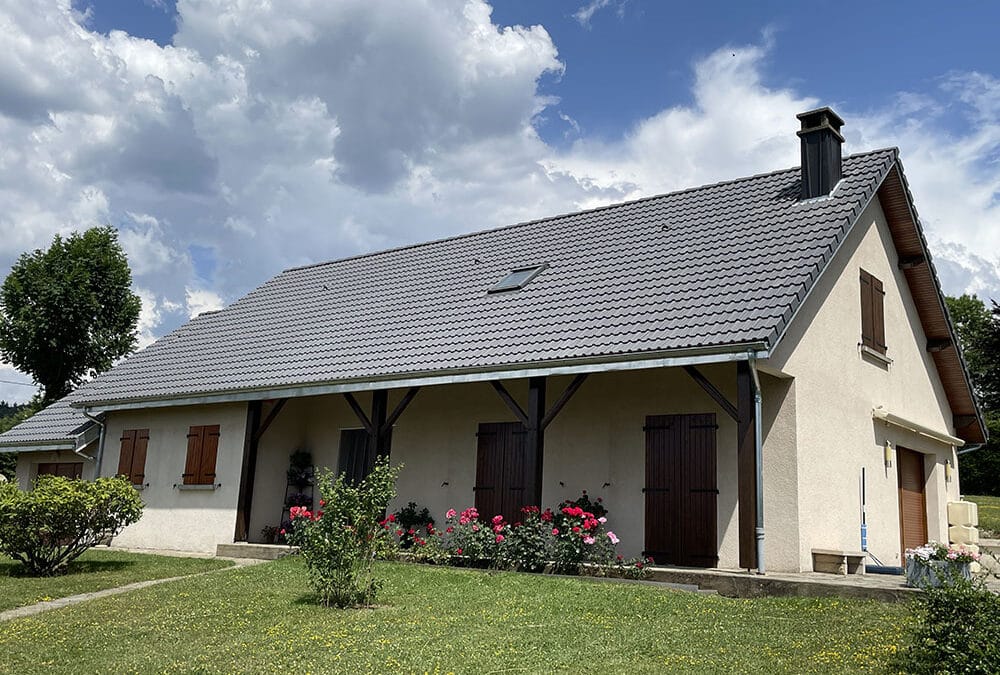 Réalisation d’une toiture en tuile – Nébouzat (63)